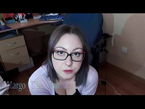 ❤️ Духтари Санобар бо айнак Дилдо амиқ дар камера ️ Супер секс дар мо ❌️❤
